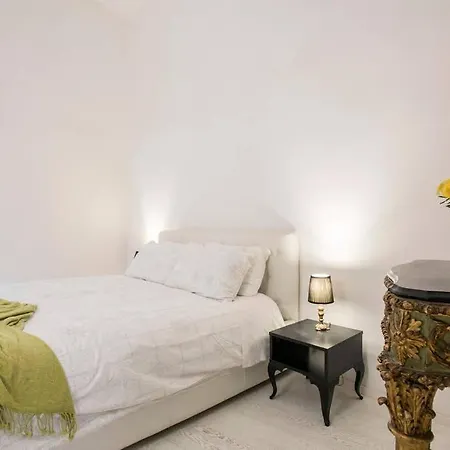 Apartment Treasurerome Opera *