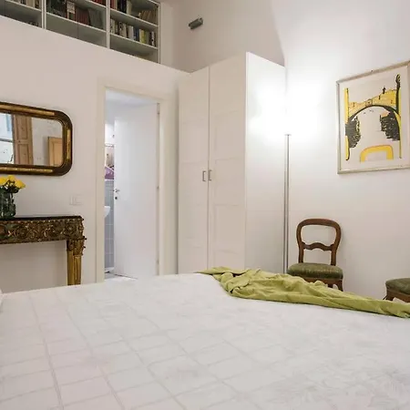 Apartment Treasurerome Opera